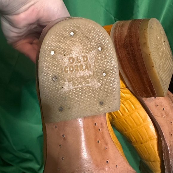 Vintage CROCODILE matching cowboy boots and belt set yellow leather - Picture 9 of 13